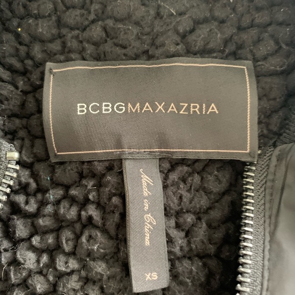 BCBG fall/spring black jacket XS - Picture 3 of 7